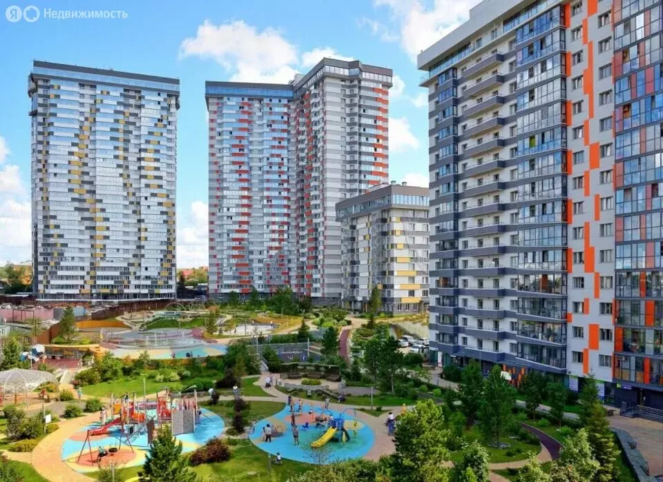 3-комнатная квартира: Новосибирск, улица Лескова, 23 (91 м) - Фото 0