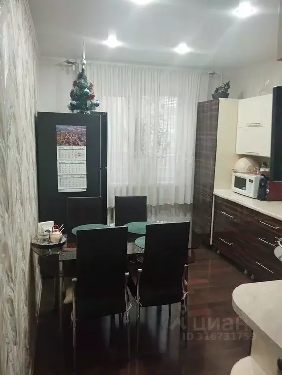 3-к кв. Саратовская область, Энгельс Ленинградская ул., 5 (66.0 м) - Фото 1