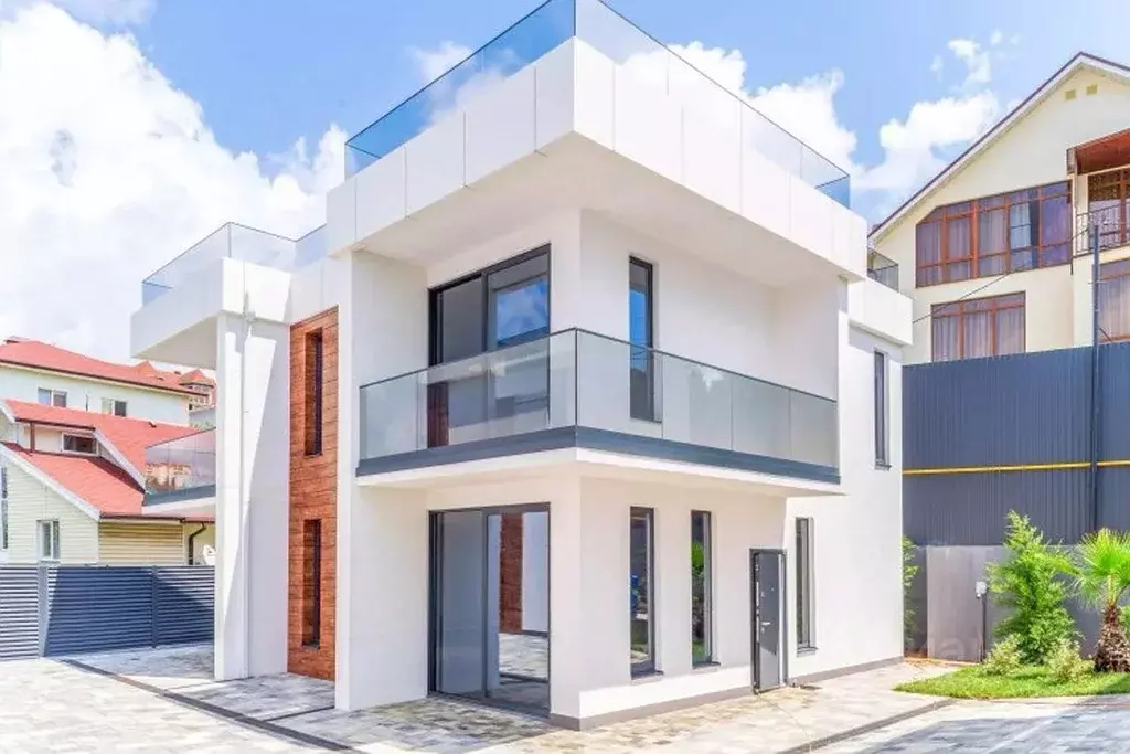 Дом в Краснодарский край, Сочи ул. Голенева, 9/13 (721 м) - Фото 1