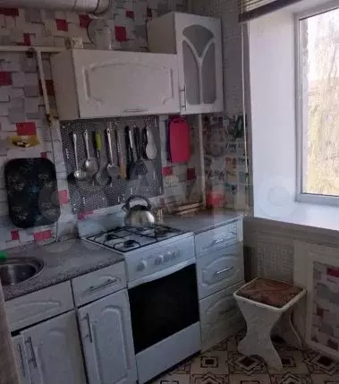4-к. квартира, 60 м, 5/5 эт. - Фото 0