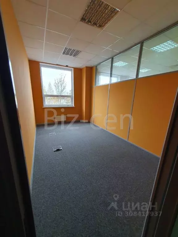 Офис в Московская область, Химки городской округ, д. Дубровки ул. ... - Фото 1