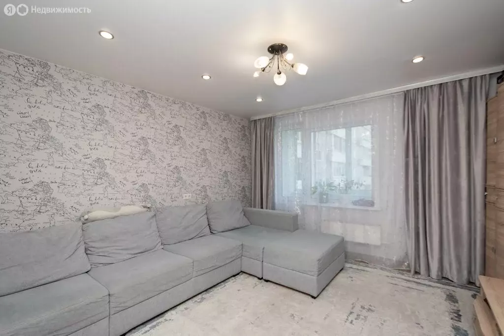 3-комнатная квартира: Иркутск, микрорайон Университетский, 72 (66.1 м) - Фото 1