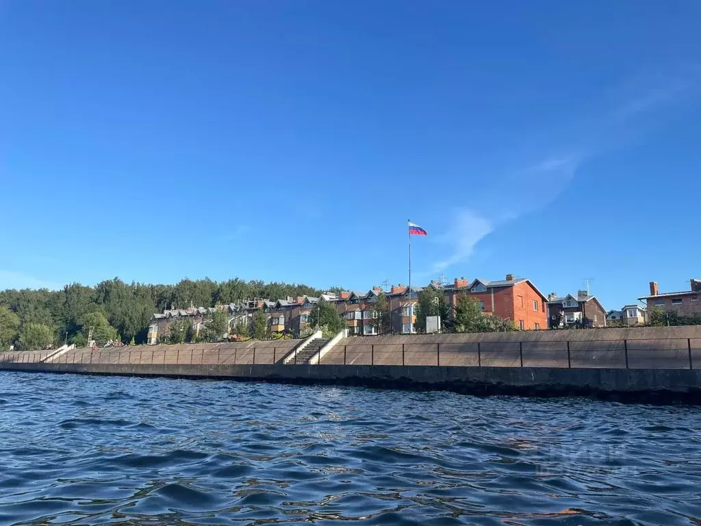 Студия Санкт-Петербург, Санкт-Петербург, Петергоф ул. Дивеевская, 1М ... - Фото 0