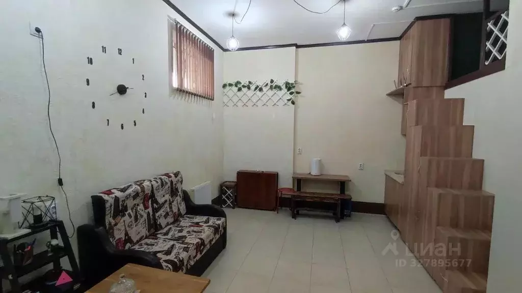 Студия Краснодарский край, Краснодар Российская ул., 267к2 (31.6 м) - Фото 0