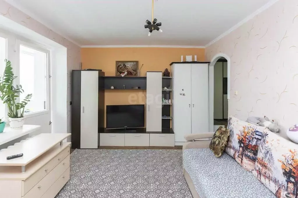 3-к кв. Тюменская область, Тюмень ул. Монтажников, 18 (62.4 м) - Фото 1