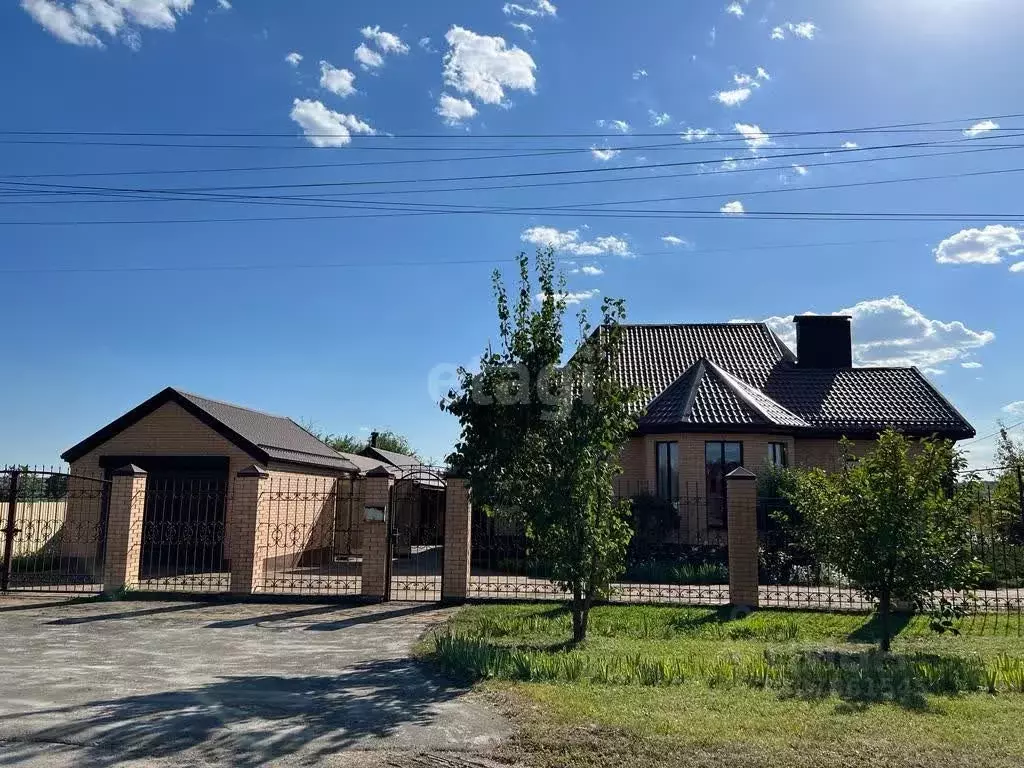 Дом в Ростовская область, Родионово-Несветайская сл. ул. Садовая (281 ... - Фото 0