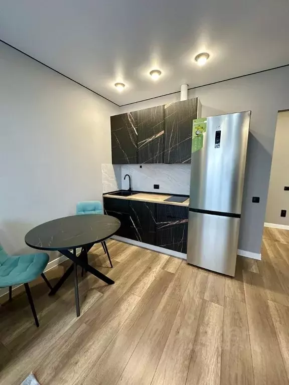 2-к кв. Хакасия, Усть-Абакан рп ул. Некрасова, 16Б (42.0 м) - Фото 1