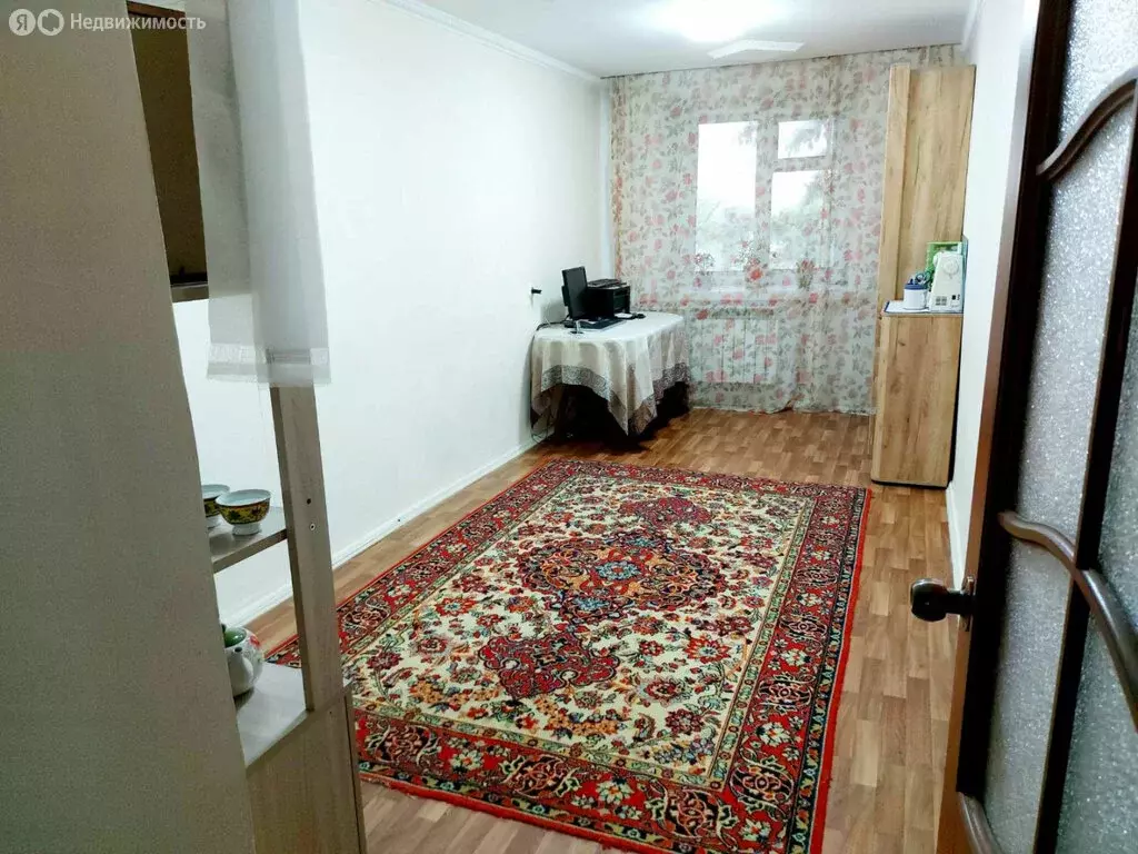 3-комнатная квартира: Кызыл, улица Дружбы, 15 (56.7 м) - Фото 0