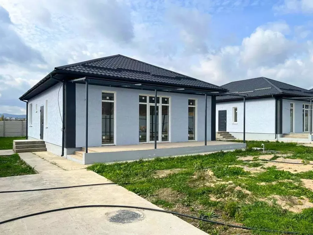 Дом в Крым, Симферопольский район, Добровское с/пос, с. Перевальное, ... - Фото 2