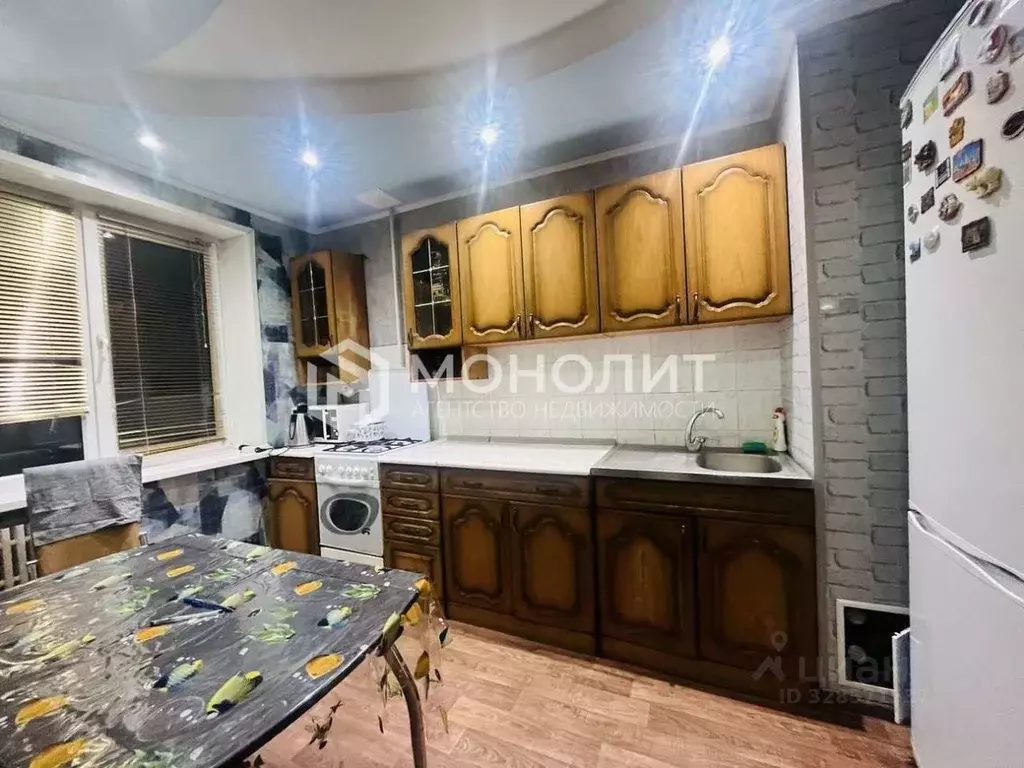 3-к кв. Белгородская область, Старый Оскол Весенний мкр, 18 (63.0 м) - Фото 1