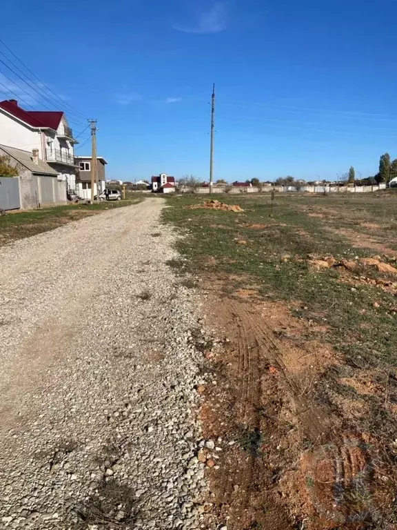 Участок в Крым, Евпатория городской округ, Заозерное пгт ул. ... - Фото 1