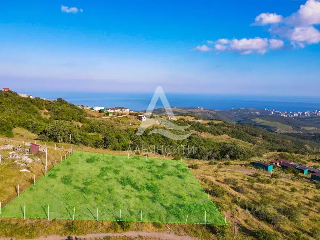 Участок в Крым, Алушта муниципальный округ, с. Лучистое пер. Проходной ... - Фото 1