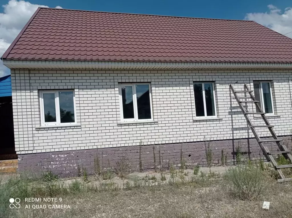 Дом в Волгоградская область, Михайловка Новостройка мкр, ул. Ковыльная ... - Фото 0