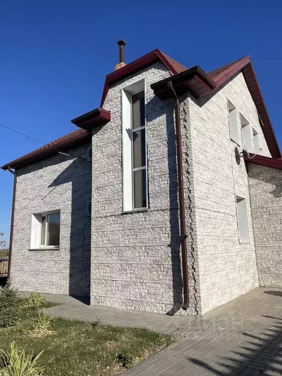 Дом в Астраханская область, Черноярский муниципальный округ, с. ... - Фото 1