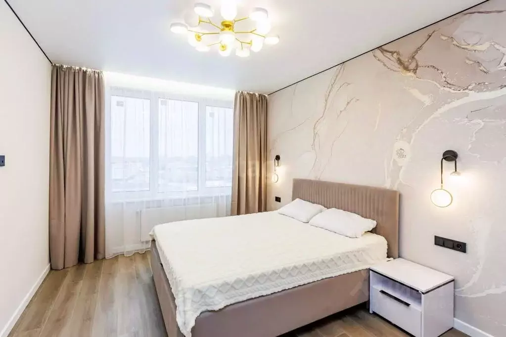 1-к кв. Тюменская область, Тюмень ул. Эльвиры Федоровой, 1 (41.3 м) - Фото 1