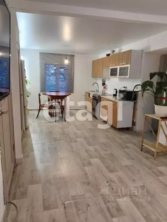 Дом в Красноярский край, Красноярск ул. 3-я Камчатская, 3 (61 м) - Фото 1