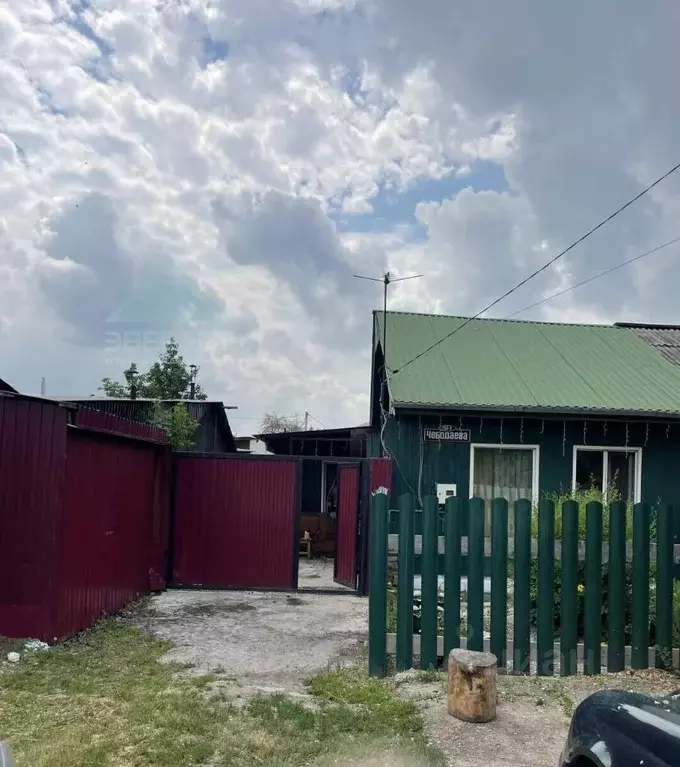 Дом в Хакасия, Абакан ул. Чебодаева, 51 (70 м) - Фото 1