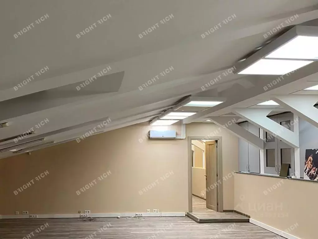 Офис в Москва ул. Кузнецкий Мост, 7 (176 м) - Фото 1