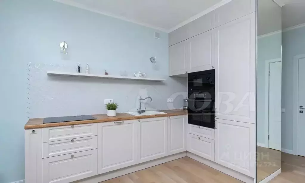 2-к кв. Тюменская область, Тюмень ул. Тимофея Чаркова, 91 (64.0 м) - Фото 1