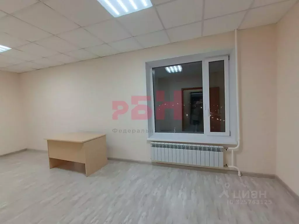 Офис в Тюменская область, Тюмень ул. Республики, 250Б (25 м) - Фото 1