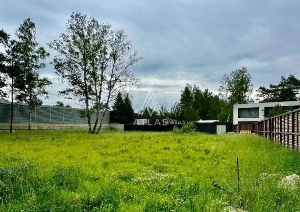 Участок в Московская область, Одинцовский городской округ, пос. ... - Фото 1