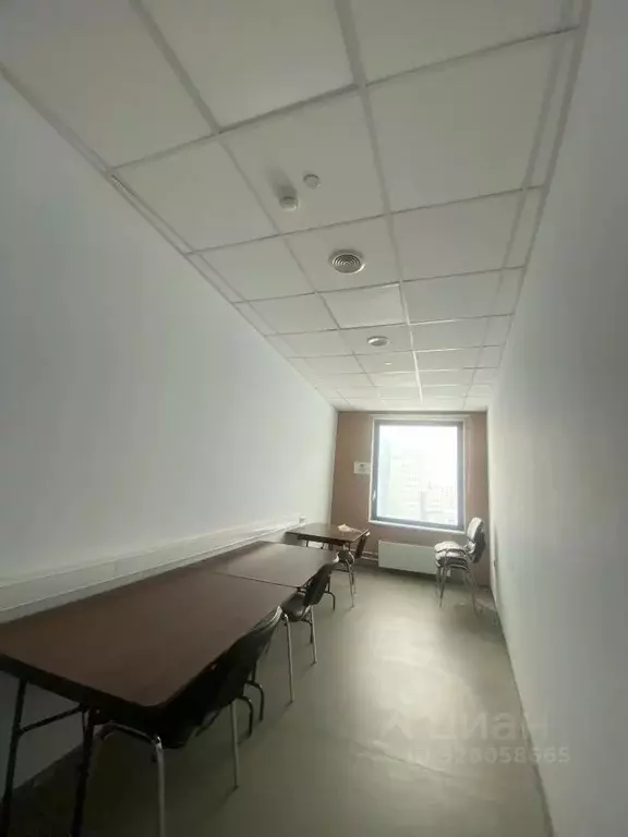 Помещение свободного назначения в Саха (Якутия), Якутск просп. Ленина, ... - Фото 1