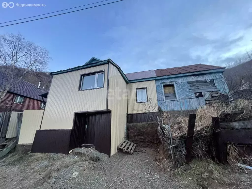Дом в Елизово, микрорайон Заречный, улица Дежнёва (50 м) - Фото 1