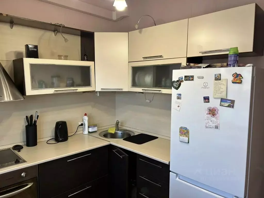 1-к кв. Иркутская область, Иркутск Амурский проезд, 16 (42.0 м) - Фото 2