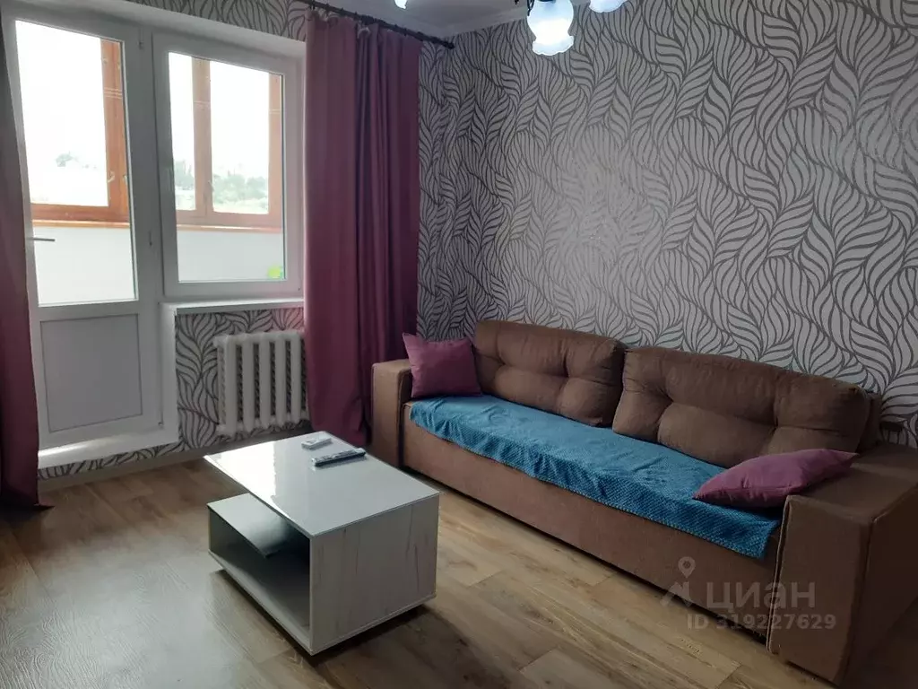 2-к кв. Крым, Щелкино Ленинский район, 3-й мкр, 105А (48.3 м) - Фото 1