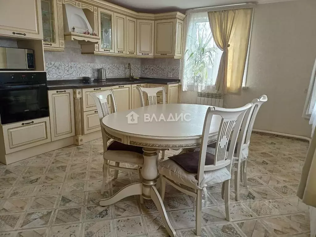 Дом в Бурятия, Заиграево пгт ул. Хвойная, 15 (178.2 м) - Фото 0