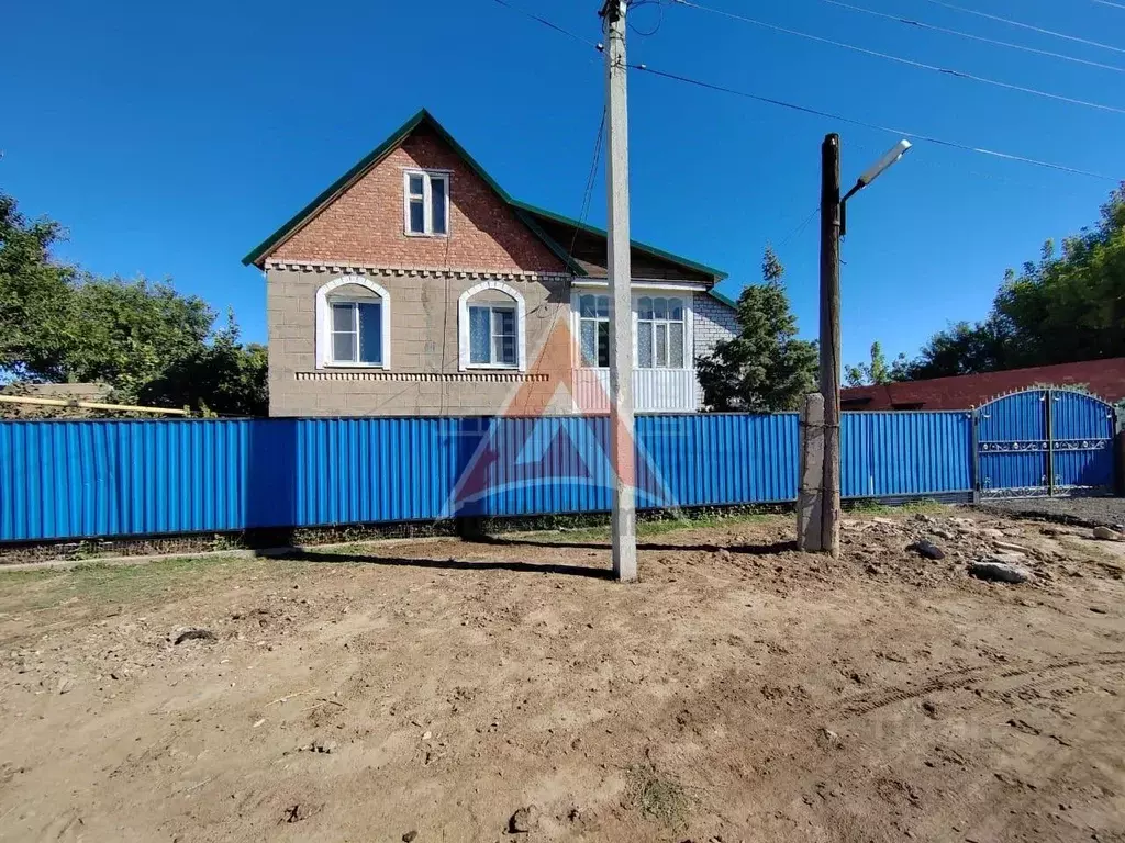 Дом в Астраханская область, Астрахань Вишневая ул., 9 (199 м) - Фото 0