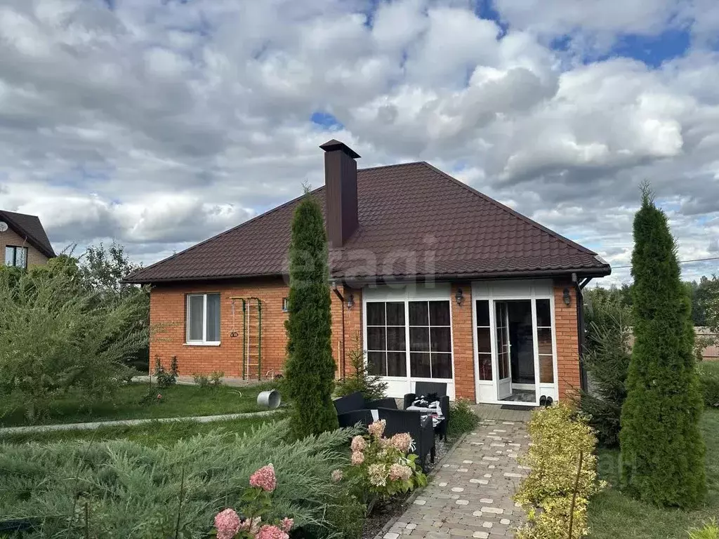 Дом в Белгородская область, Белгородский район, Никольское с/пос, с. ... - Фото 1