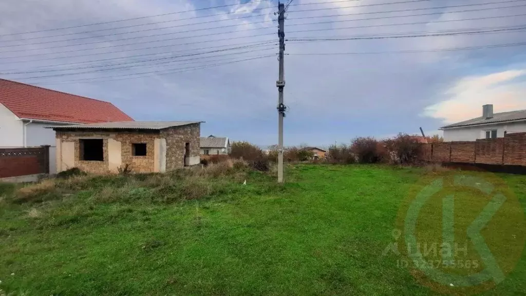 Участок в Крым, Симферопольский район, Чистенское с/пос, с. Фонтаны ... - Фото 2