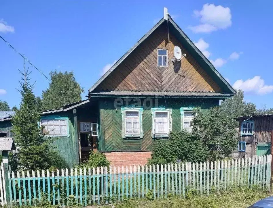 Дом в Удмуртия, Кезский район, с. Полом ул. Труда (40 м) - Фото 0