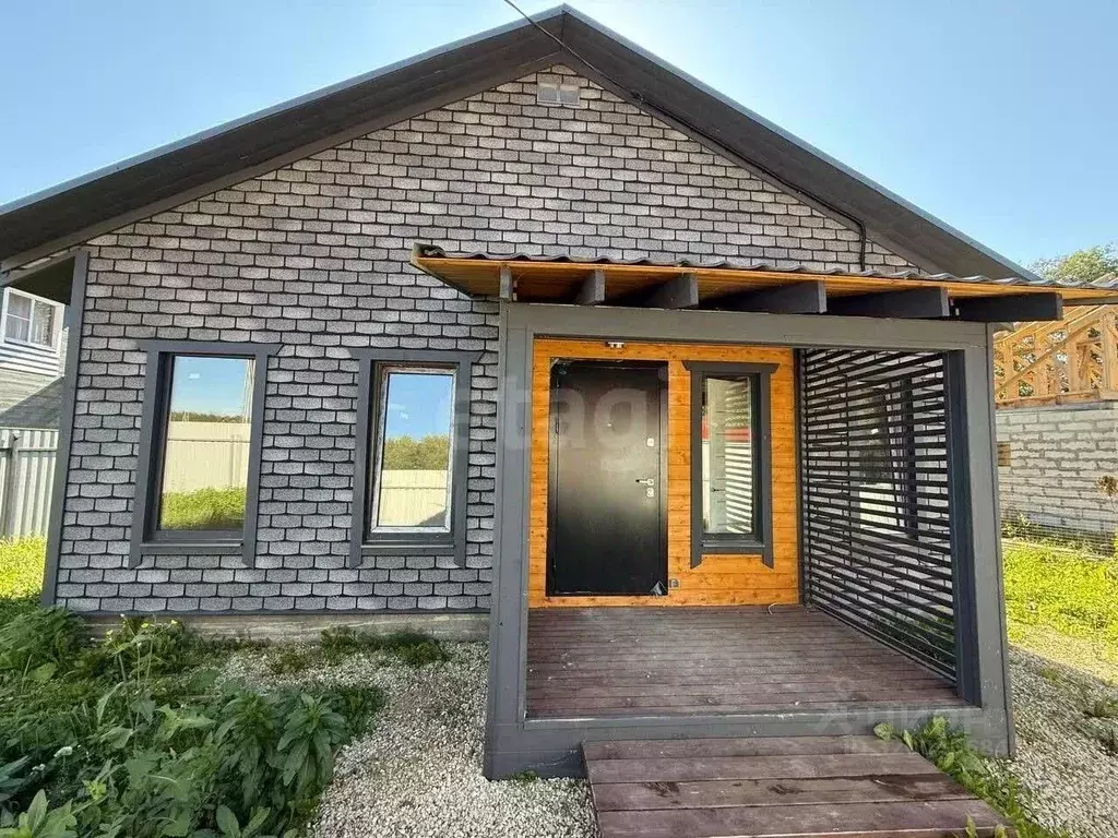 Дом в Калужская область, Медынский район, Адуево с/пос, д. Малиновка  ... - Фото 1