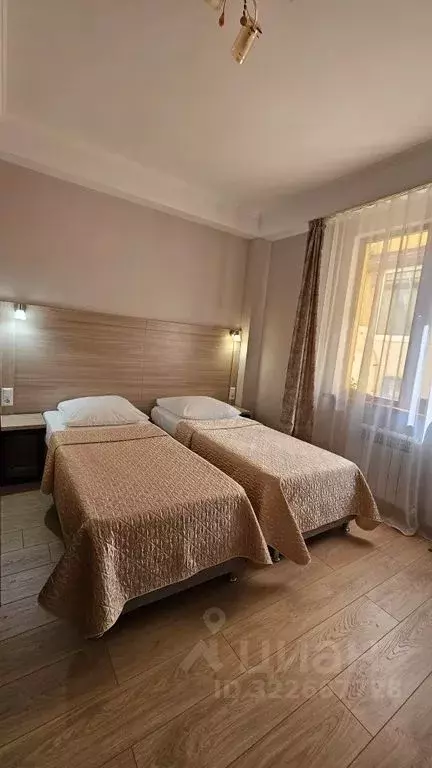 Комната Краснодарский край, Сочи Адлер жилрайон, ул. 8 Марта, 18 - Фото 1