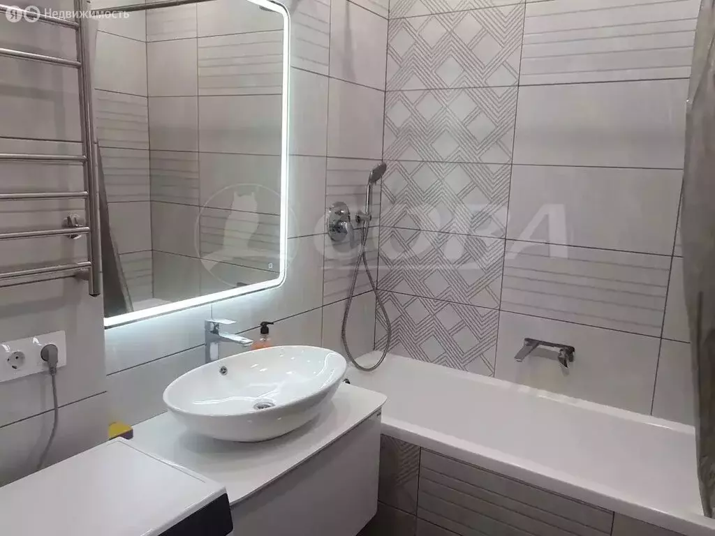 2-комнатная квартира: Тюмень, Краснооктябрьская улица, 14к2 (57.2 м) - Фото 0