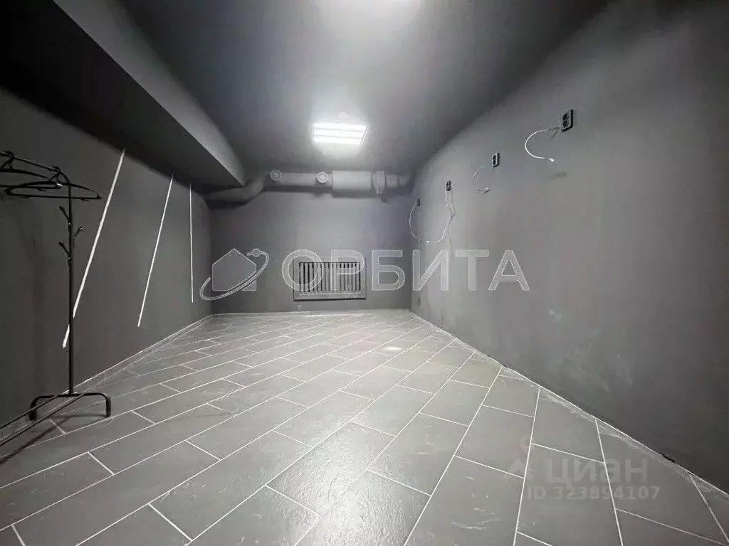 Помещение свободного назначения в Тюменская область, Тюмень ул. ... - Фото 2