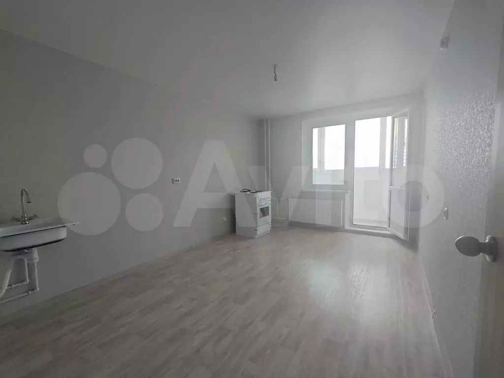 3-к. квартира, 83 м, 8/17 эт. - Фото 0