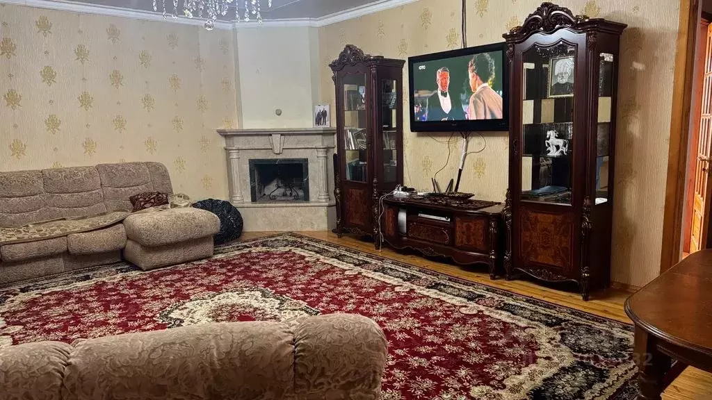 Дом в Дагестан, с. Хунзах ул. Зубаира Газиева, 10 (200 м) - Фото 0