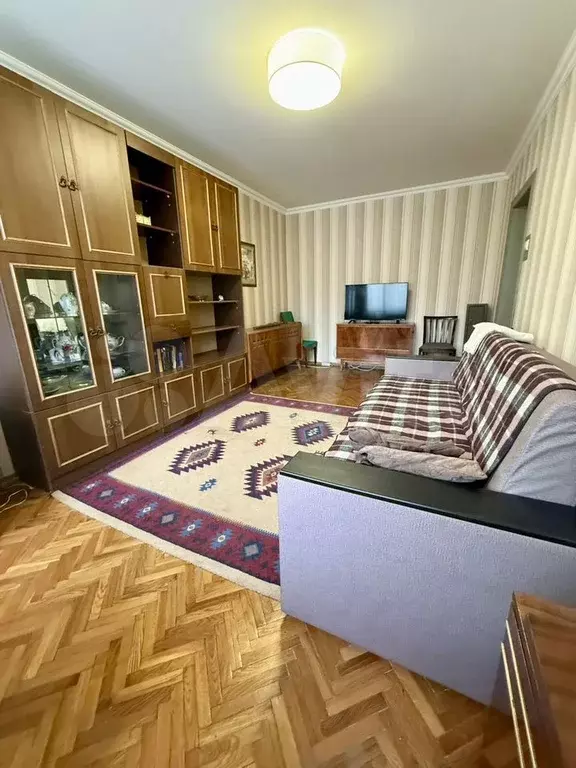 3-к. квартира, 65 м, 2/9 эт. - Фото 0