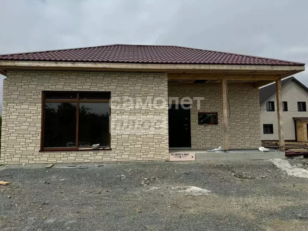 Дом в Сахалинская область, Анивский городской округ, с. Троицкое  (82 ... - Фото 1