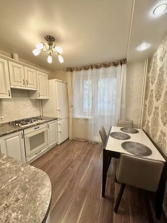 2-к. квартира, 60 м, 3/4 эт. - Фото 0