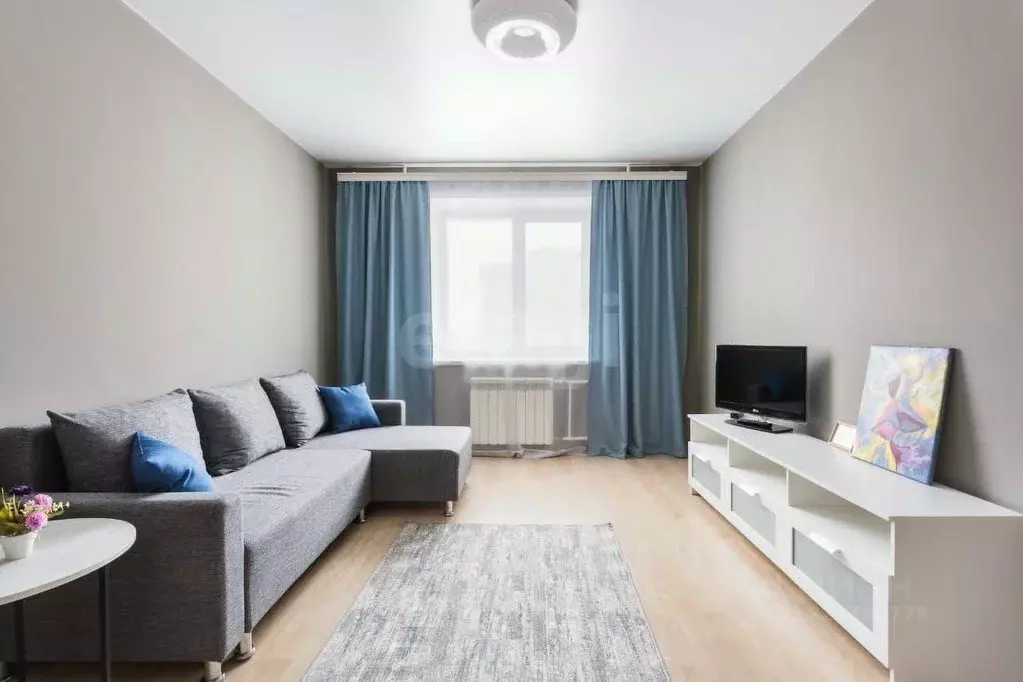 2-к кв. Новосибирская область, Новосибирск ул. Серафимовича, 26 (65.0 ... - Фото 2