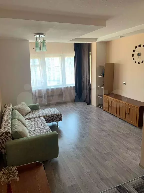 1-к. квартира, 42 м, 5/5 эт. - Фото 0