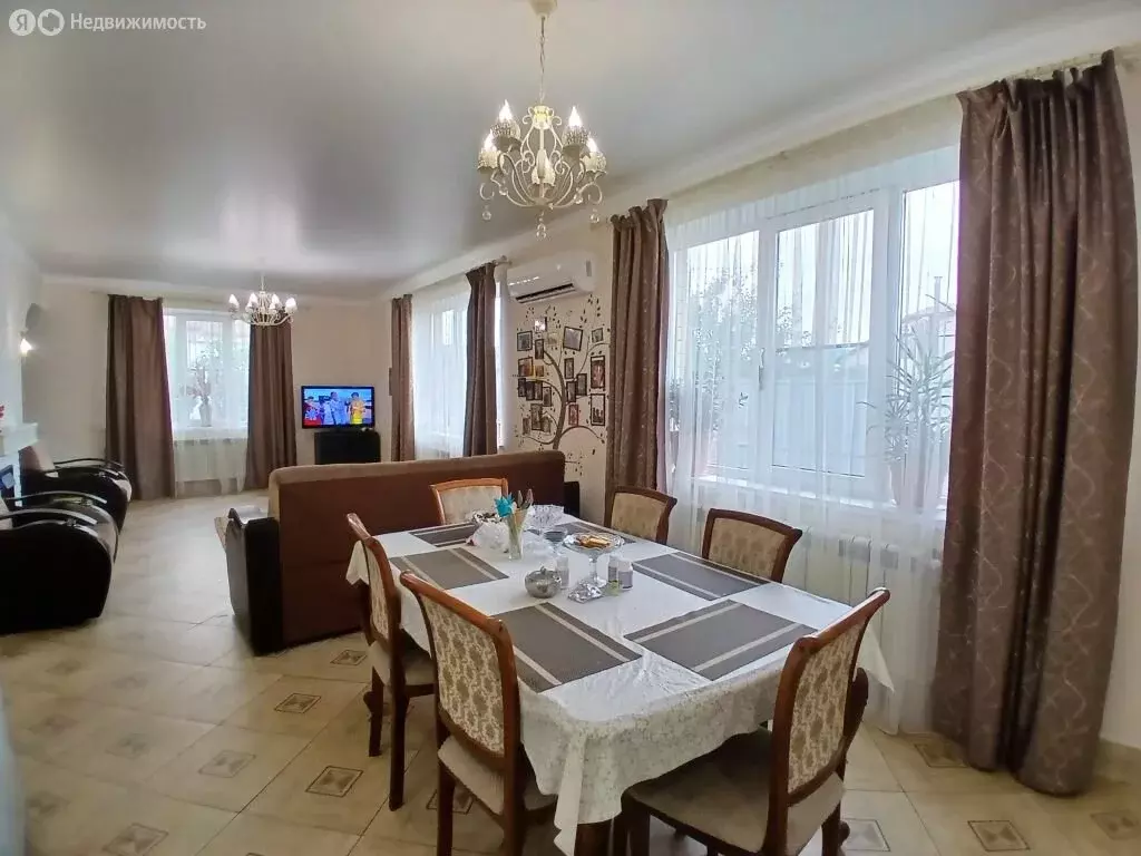 Дом в Михайловск, улица Ишкова (136.7 м) - Фото 1