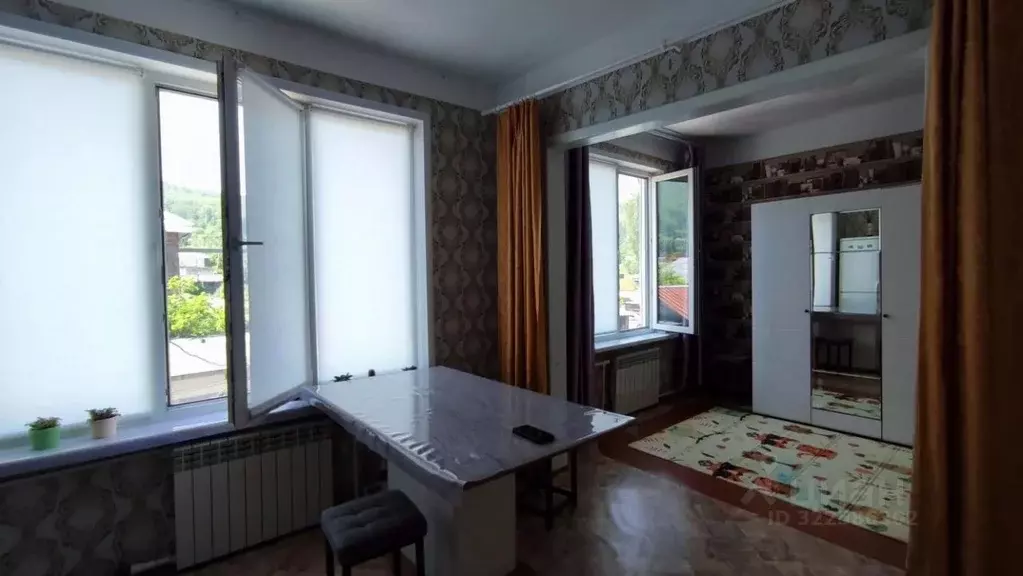 4-к кв. Хакасия, Майна рп ул. Калинина, 54 (79.1 м) - Фото 2