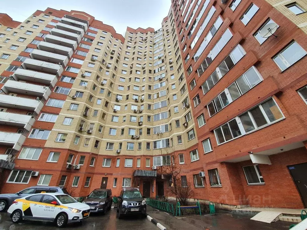 3-к кв. Московская область, Красногорск ул. Королева, 9 (98.0 м) - Фото 0