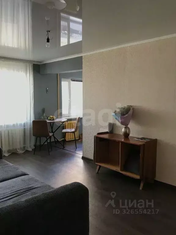 2-к кв. Тюменская область, Тюмень Рижская ул., 82 (44.6 м) - Фото 1