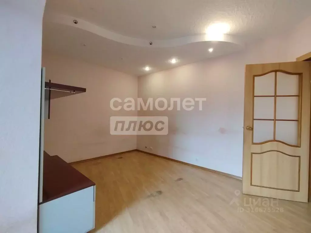 2-к кв. Коми, Сыктывкар Первомайская ул., 7 (53.0 м) - Фото 0